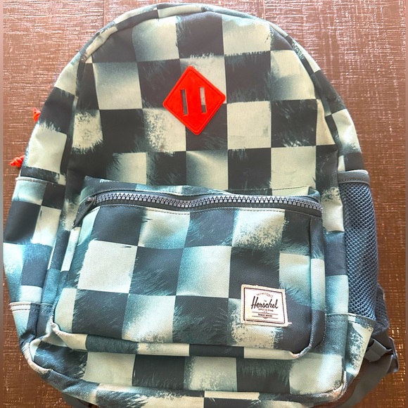 Hershel Supply Co Youth 26L backpack in checkers - Picture 1 of 4